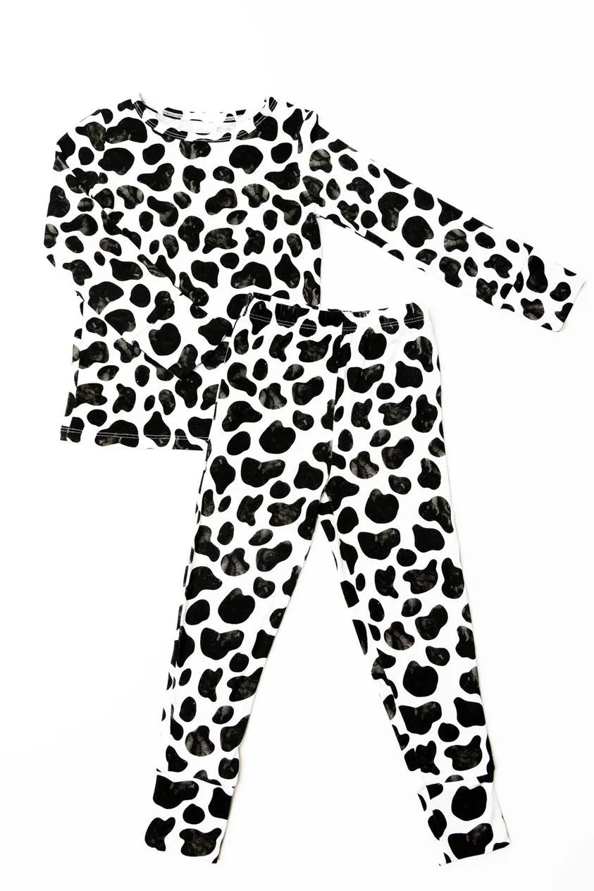 Little Pajama Co. Long Sleeve 2 Piece Set - Cow